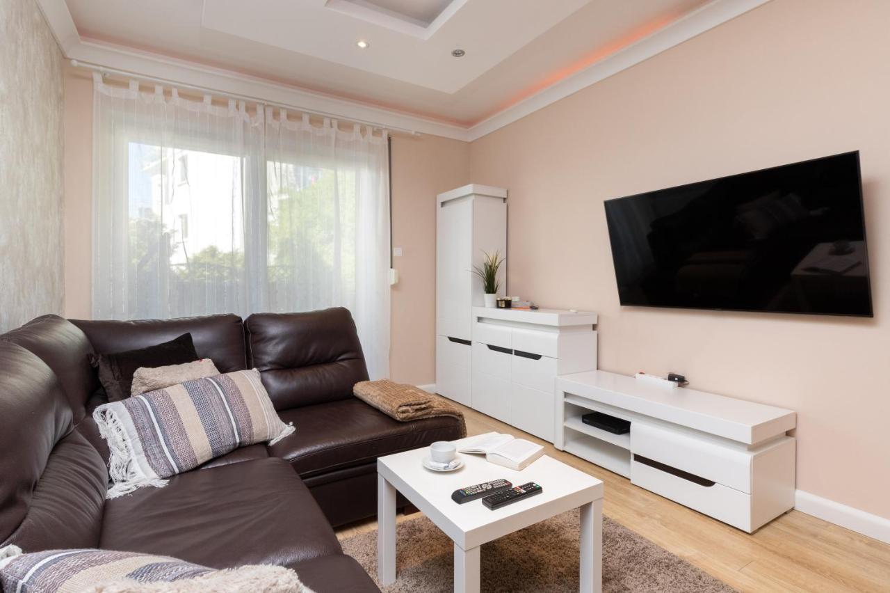 Family Apartament Mysliwska By Renters Apartamento Gdańsk Exterior foto